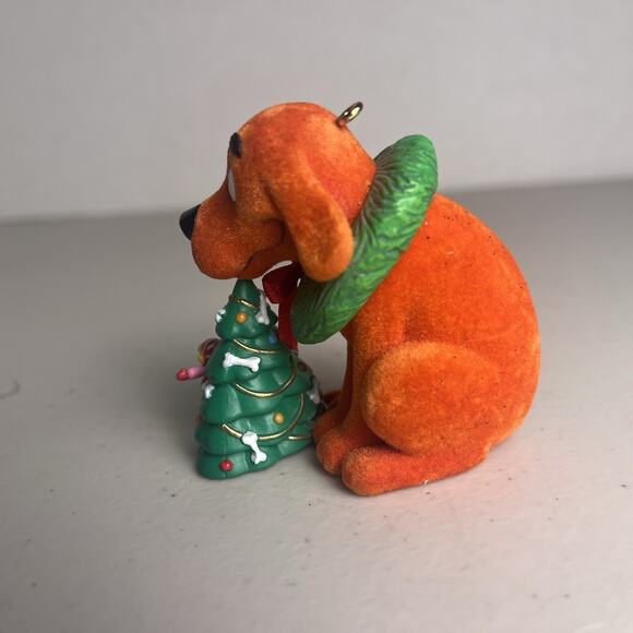 Vintage CLIFFORD The Big Red Dog Fuzzy Christmas Ornament Norman Bridwell 2000 - Picture 4 of 10